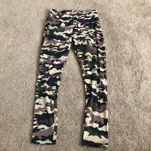ShoSho green cammo print leggings